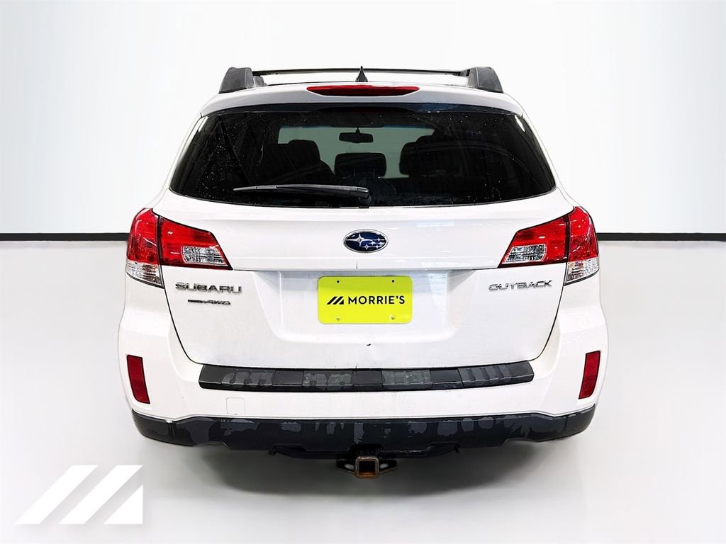 Used 2014 Subaru Outback 2.5i Premium AWD/4WD image 6