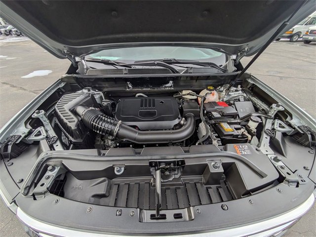 Used 2023 GMC Acadia SLE w/ Driver Convenience Package image 38