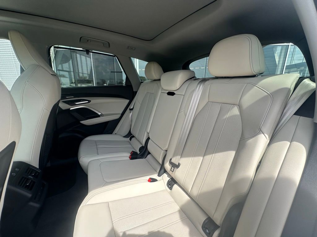 New 2025 Audi Q5 Premium Plus w/ Premium Plus image 22