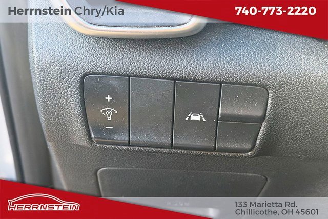 Used 2022 Kia Sportage LX image 16