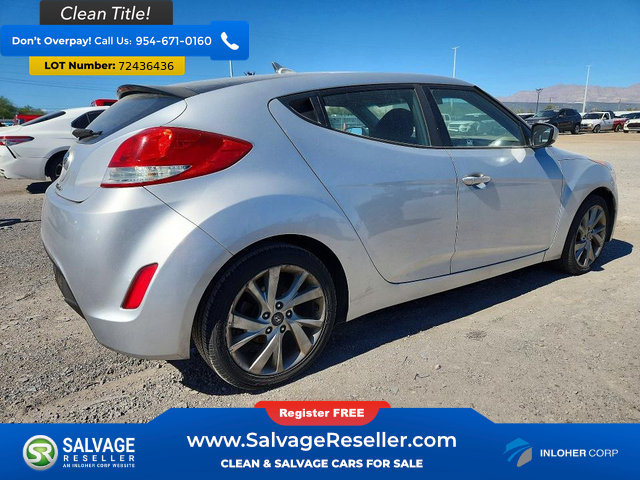 Used 2016 Hyundai Veloster FWD image 4