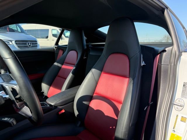 Used 2024 Porsche 718 Cayman image 13