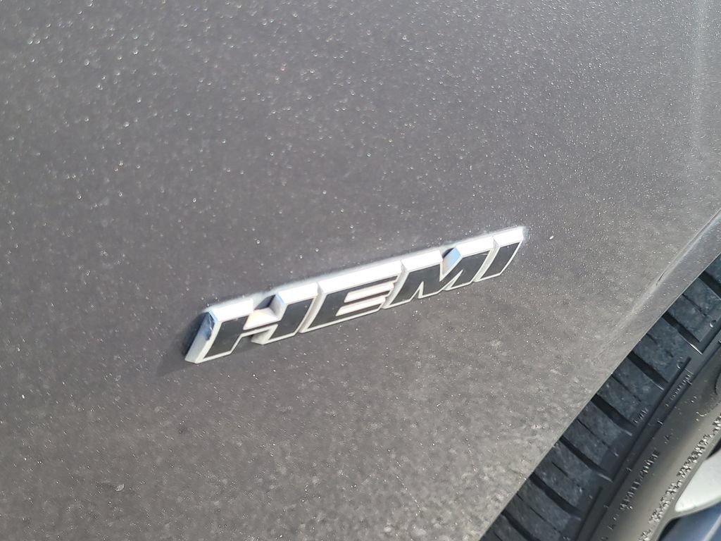 Used 2019 Dodge Challenger R/T w/ Plus Package RWD image 7