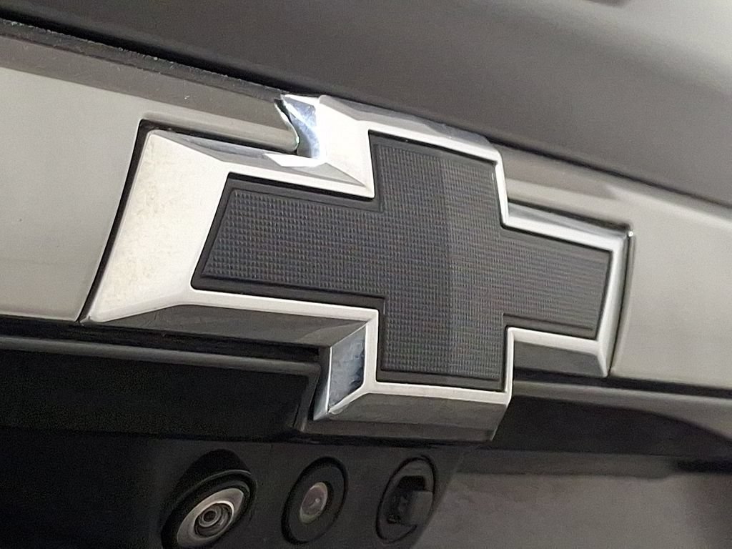 Used 2023 Chevrolet Traverse RS w/ LPO, Floor Liner Package AWD/4WD image 32