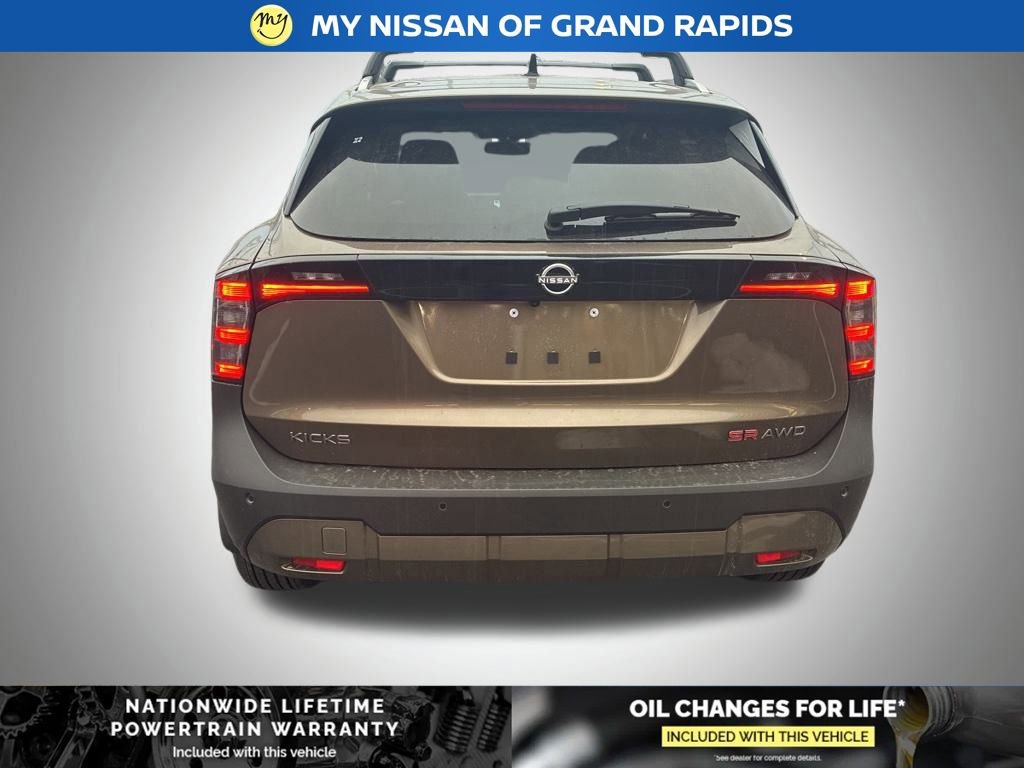 New 2026 Nissan Kicks SR w/ Cold Weather Package image 5