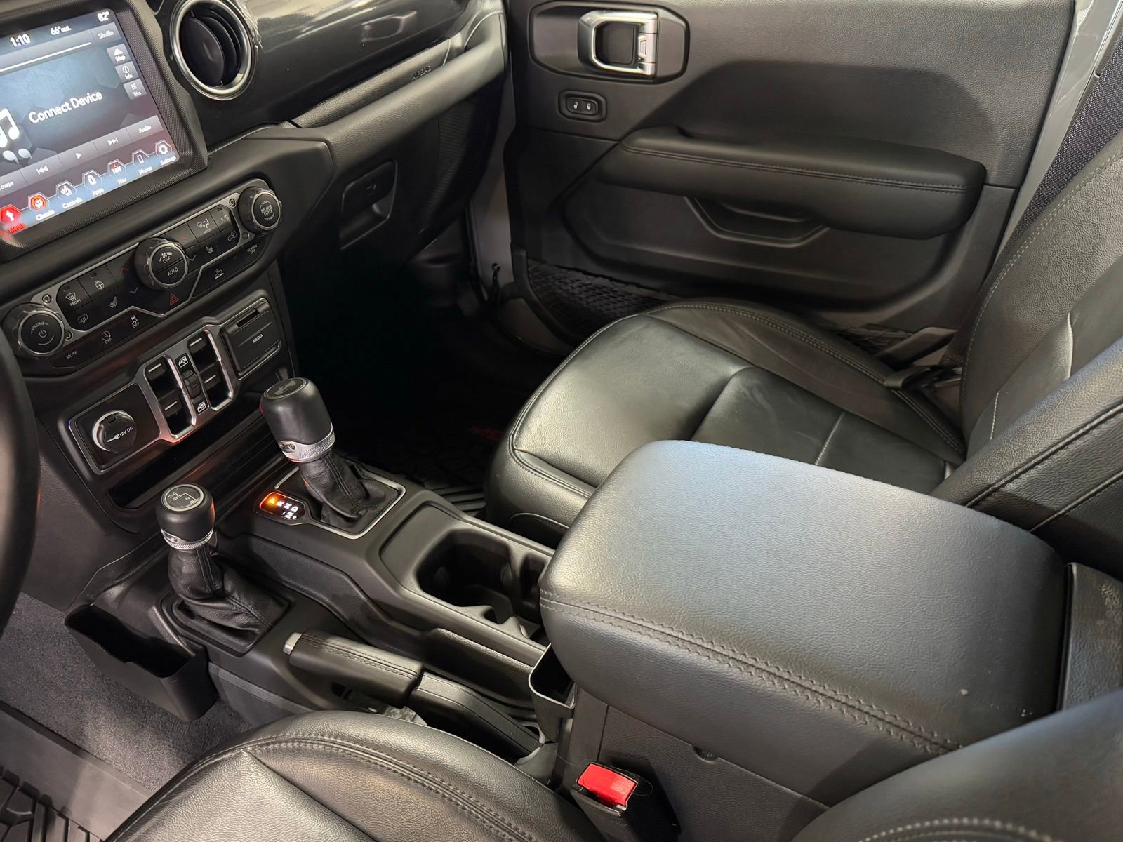 Certified 2023 Jeep Wrangler Unlimited Sahara image 16