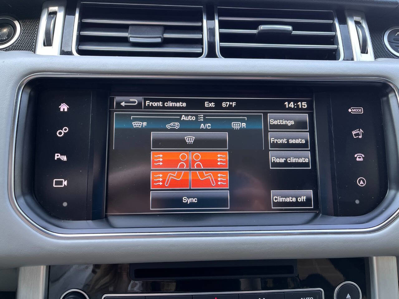 Used 2016 Land Rover Range Rover HSE image 15