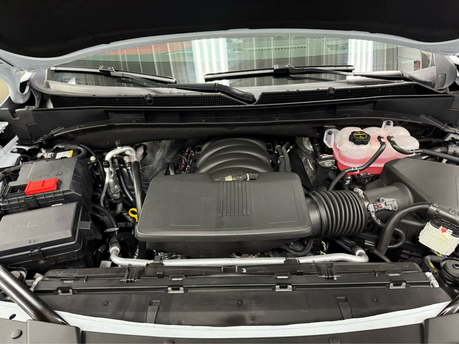 Used 2026 Cadillac Escalade Luxury w/ LPO, Floor Liner Package image 40