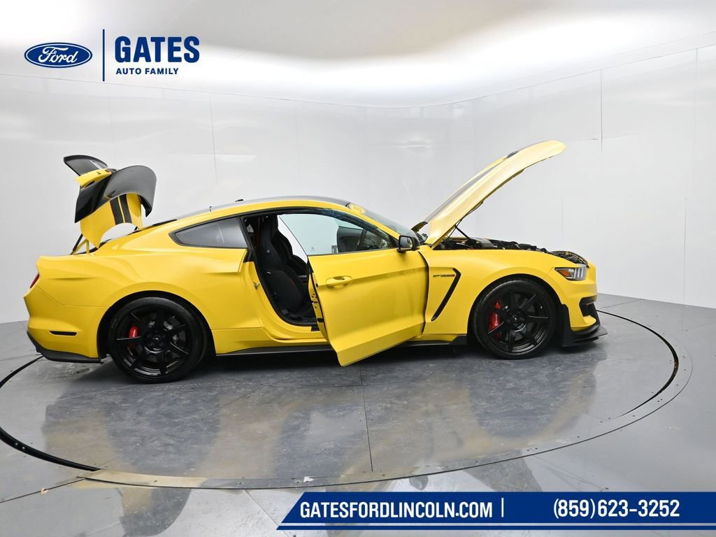 Used 2017 Ford Mustang Shelby GT350R w/ GT350R Equipment Group 920A image 64