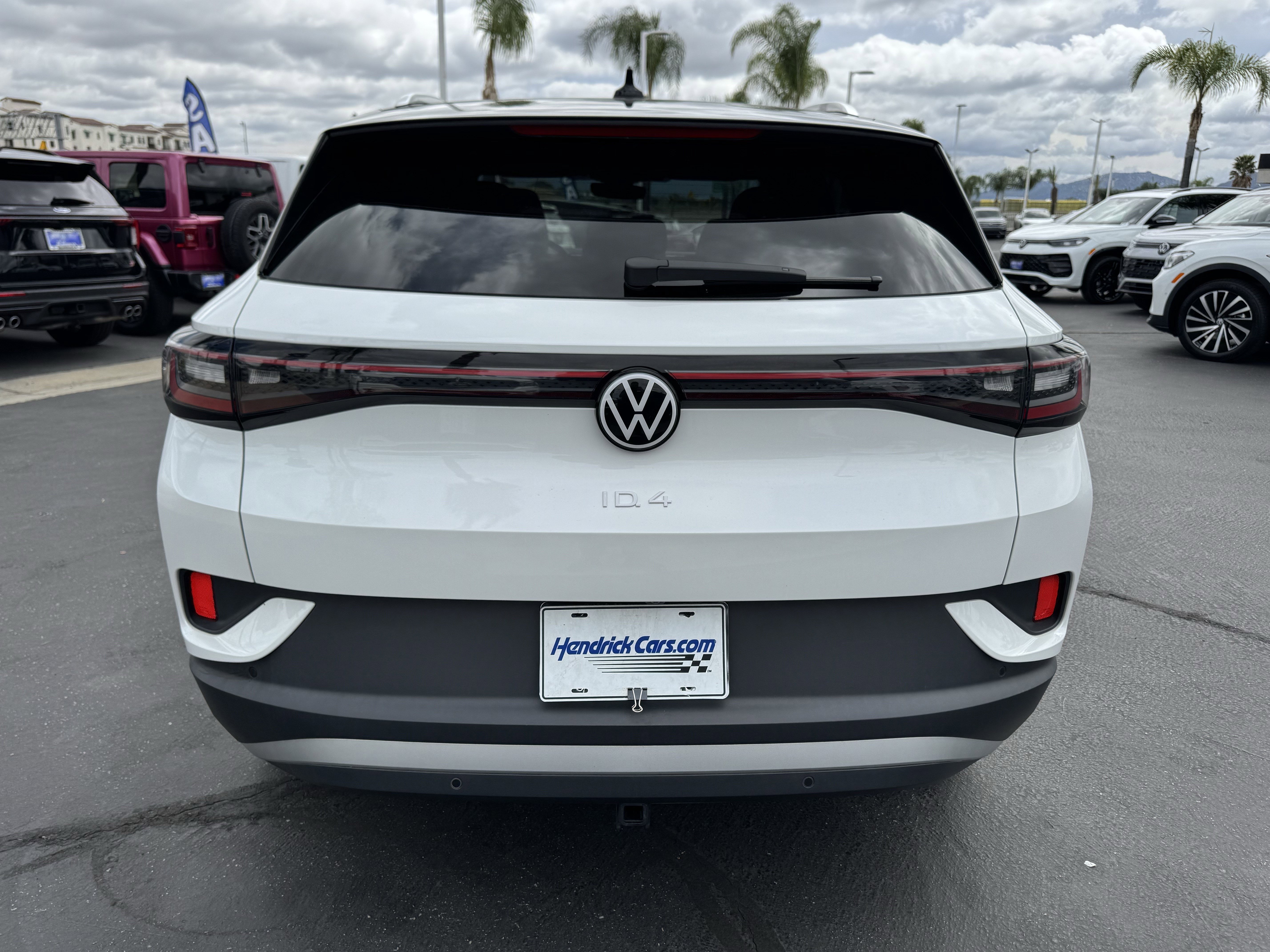 Certified 2023 Volkswagen ID.4 Pro S Plus AWD/4WD image 9