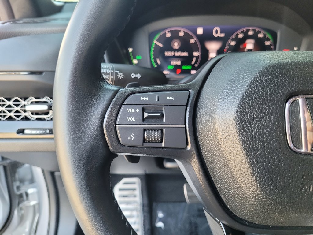 Used 2025 Honda Accord Sport image 25