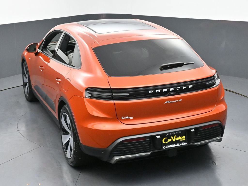 Used 2024 Porsche Macan 4 Electric AWD/4WD image 2