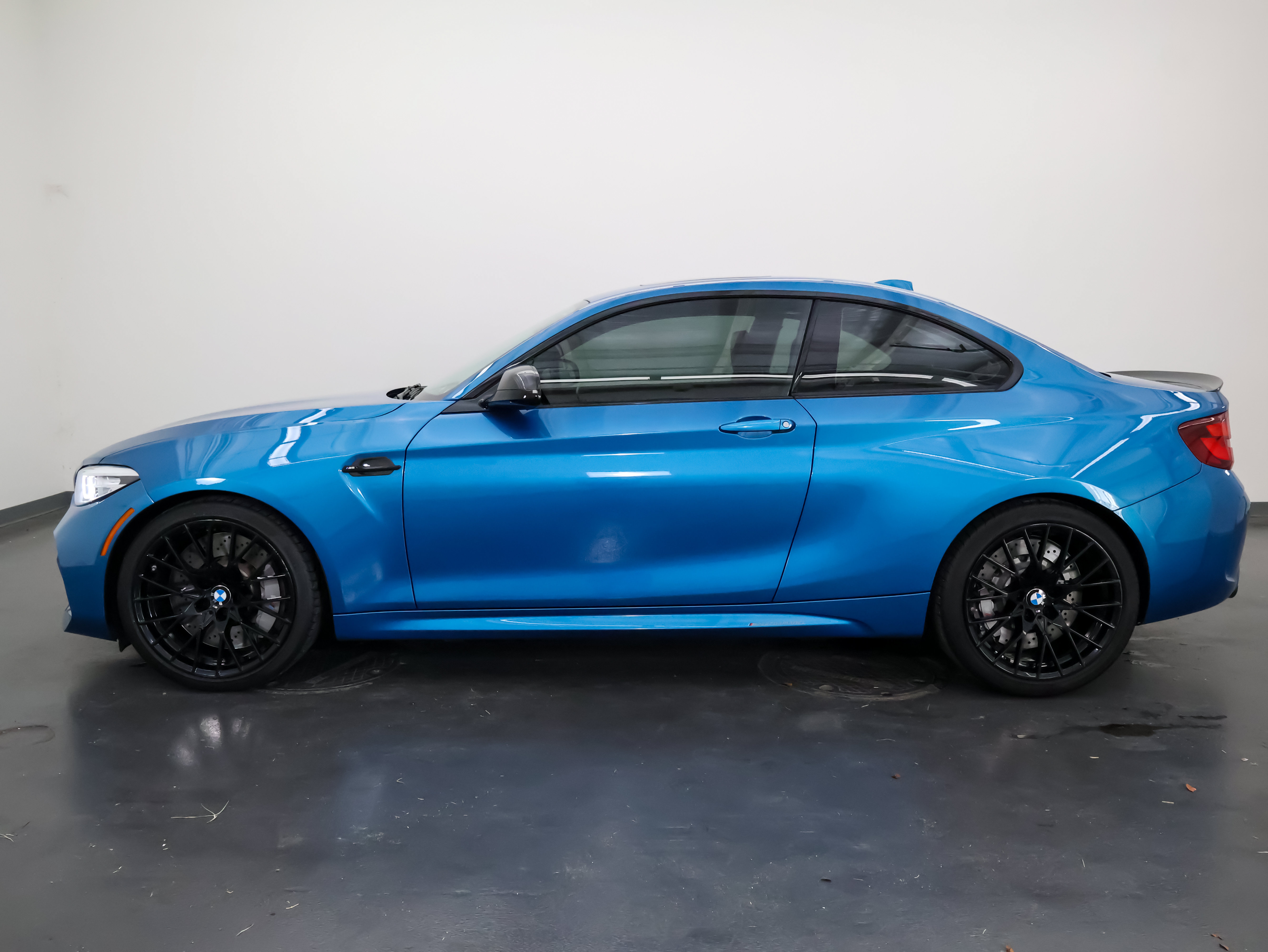 Used 2020 BMW M2 Competition w/ Executive Package RWD image 6