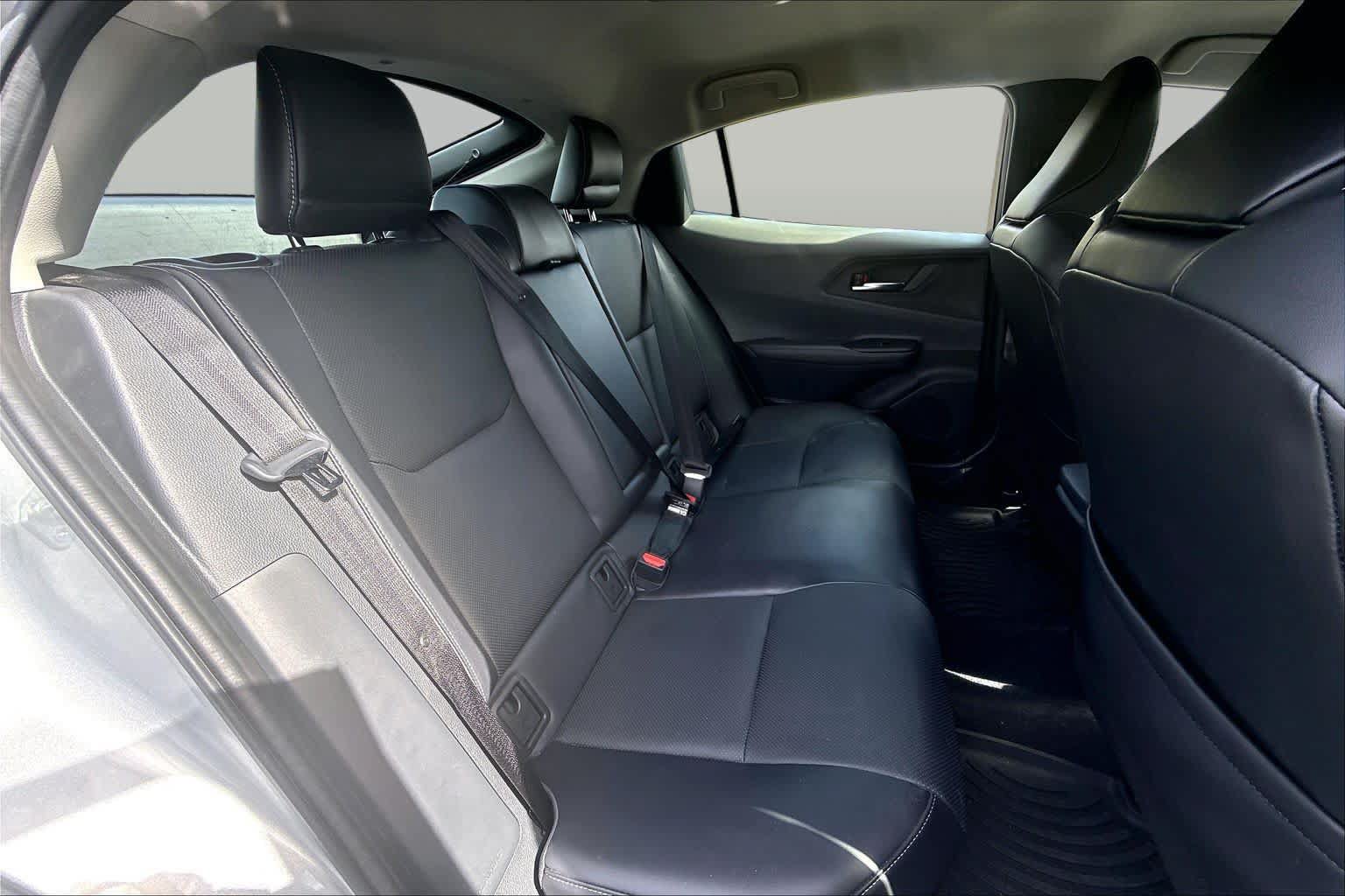 Certified 2024 Toyota Prius XLE FWD image 19