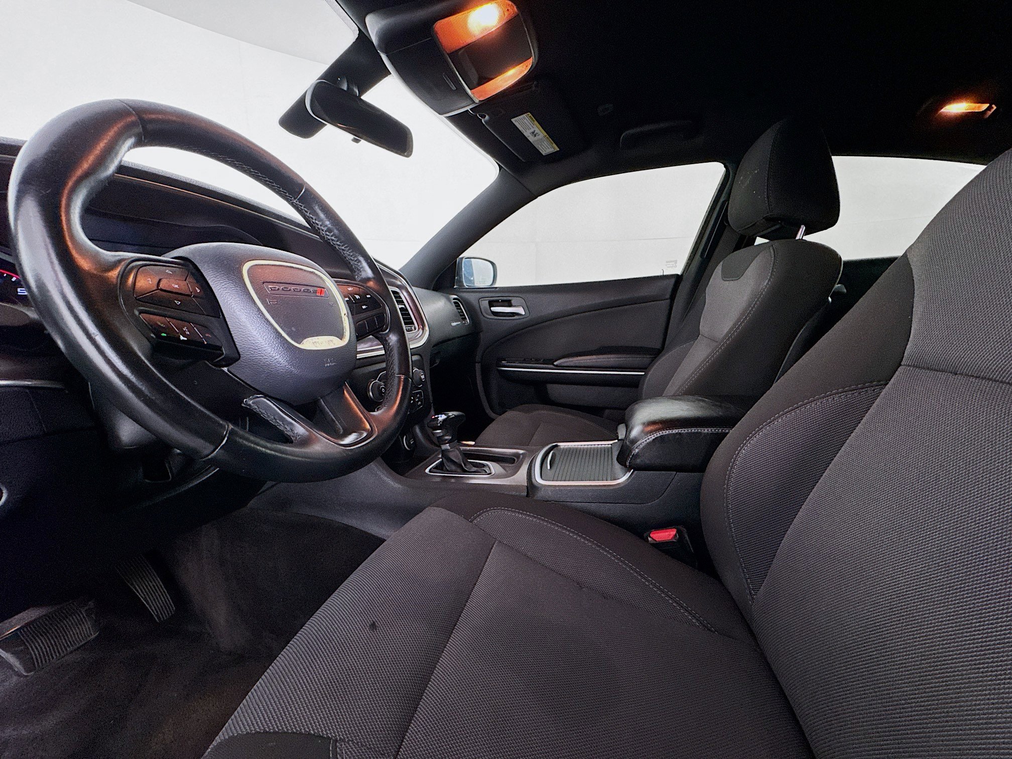 Used 2018 Dodge Charger SXT image 21