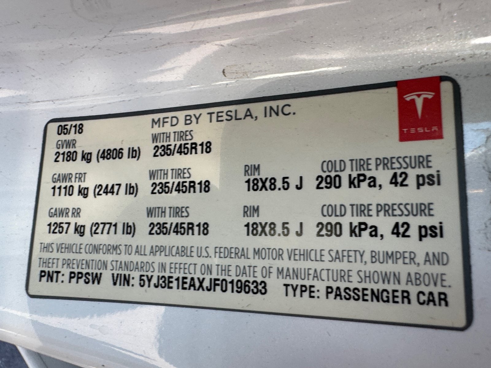 Used 2018 Tesla Model 3 Long Range RWD image 17