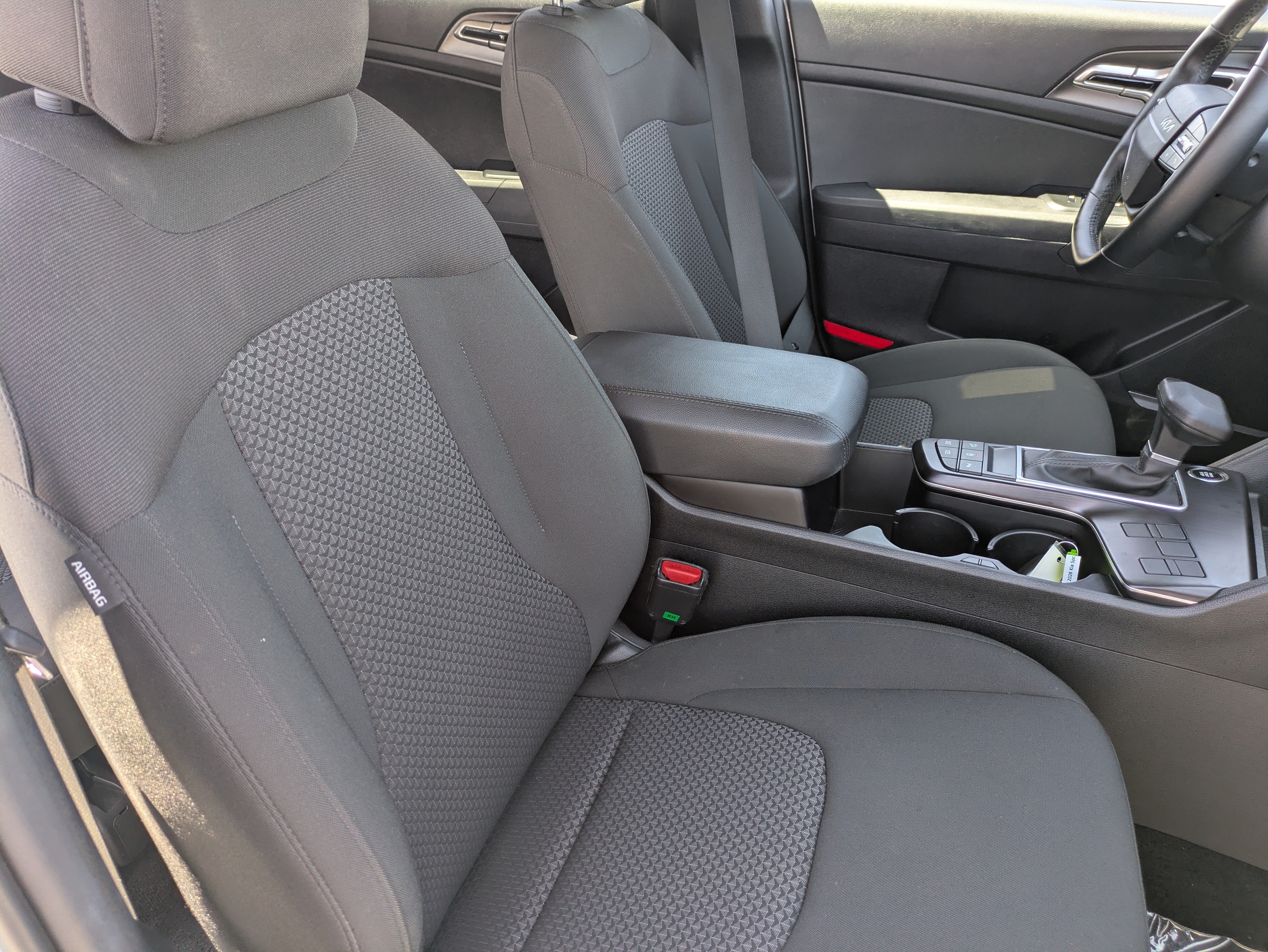 Certified 2026 Kia Sportage LX FWD image 11