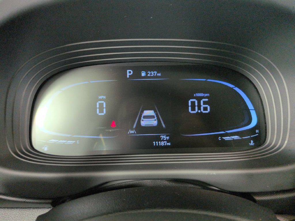Used 2024 Hyundai Venue SEL FWD image 43