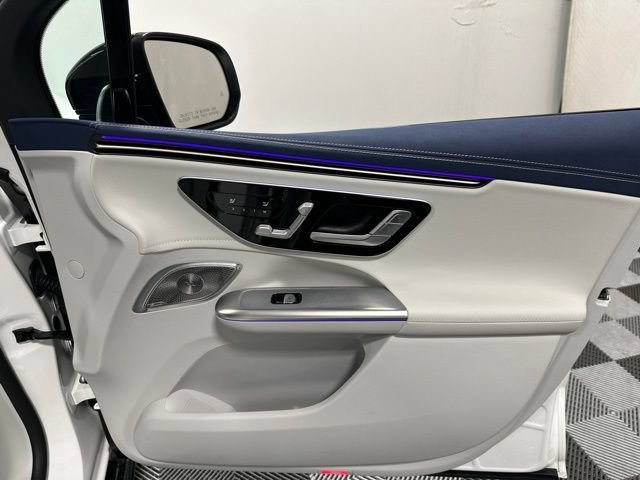 Used 2024 Mercedes-Benz EQE AMG 4MATIC SUV image 33