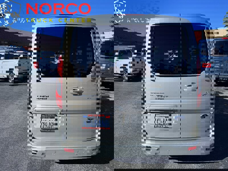 Used 2015 Ford Transit Connect XLT image 9