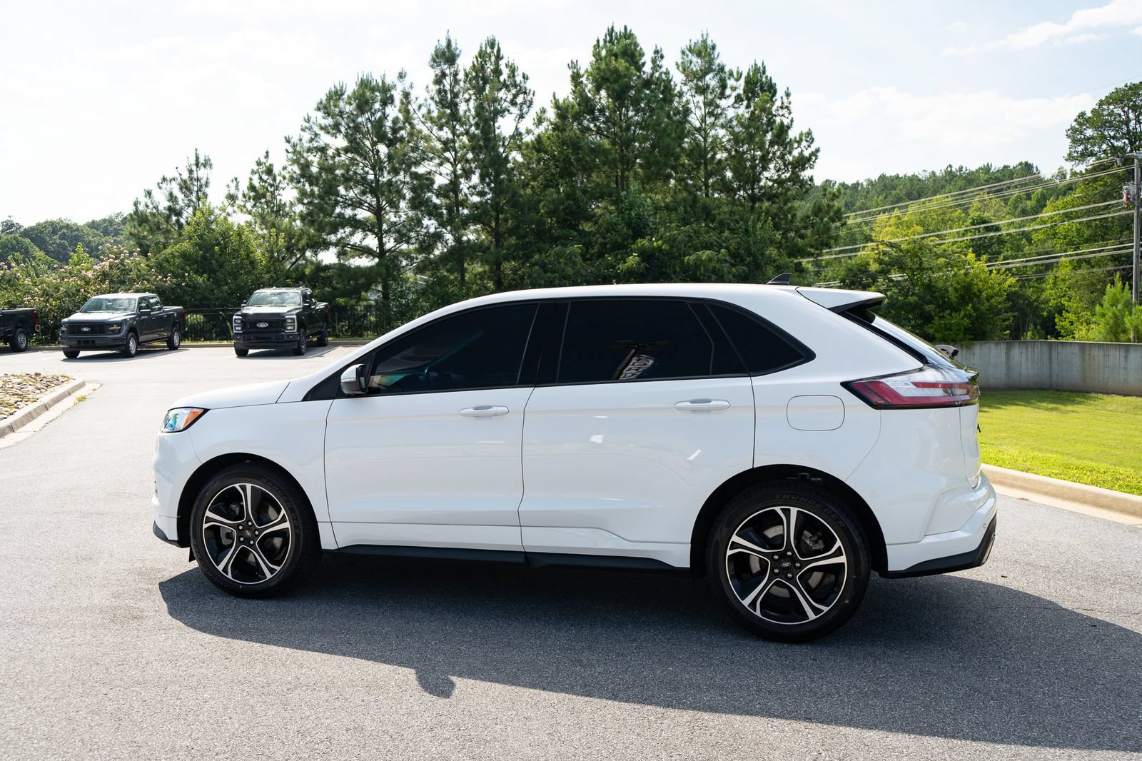 Used 2023 Ford Edge ST AWD/4WD image 7