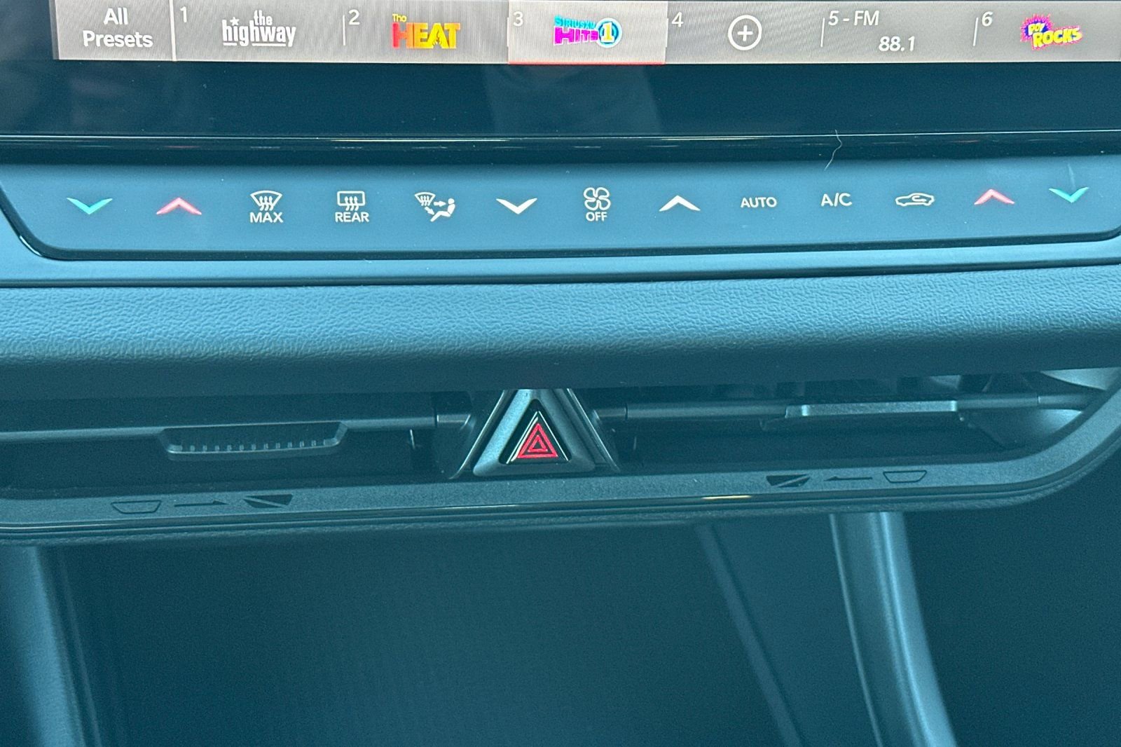 New 2026 Dodge Charger Scat Pack w/ Blacktop Package image 18