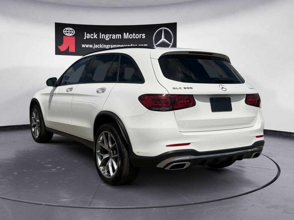 Used 2020 Mercedes-Benz GLC 300 4MATIC image 3