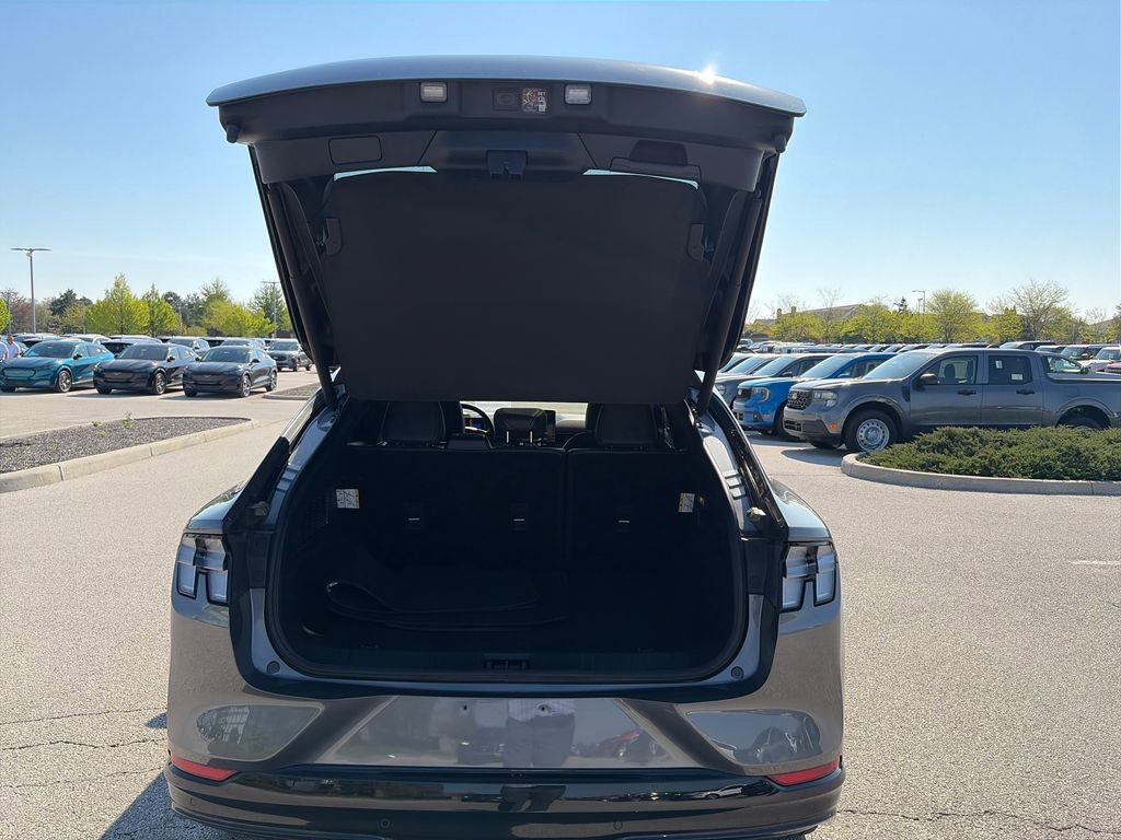 Used 2023 Ford Mustang Mach-E Premium AWD/4WD image 37