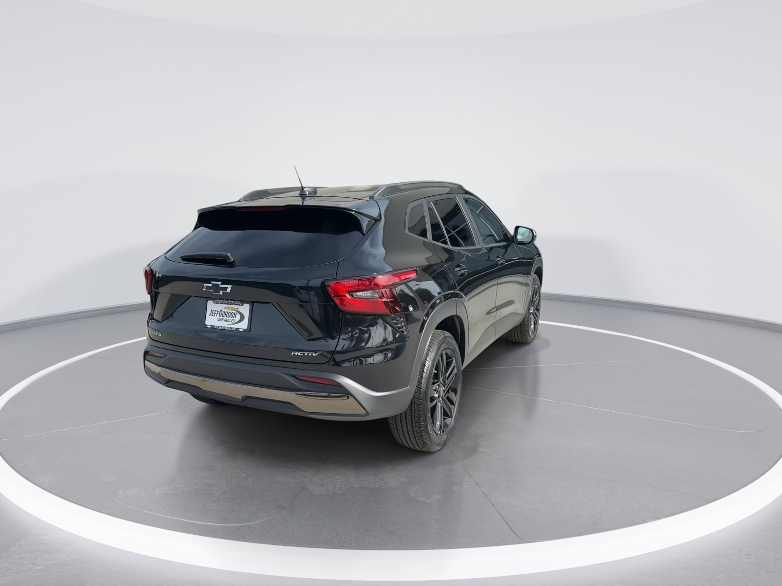 Certified 2025 Chevrolet Trax ACTIV w/ Driver Confidence Package image 9