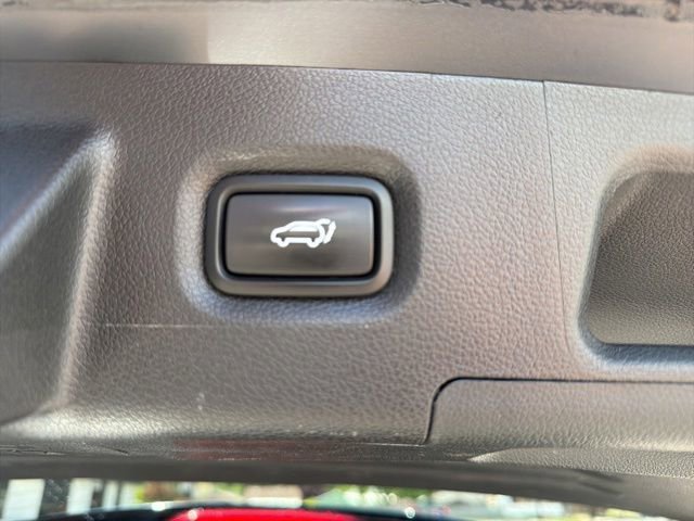 Used 2022 Hyundai Santa Fe Calligraphy FWD image 9