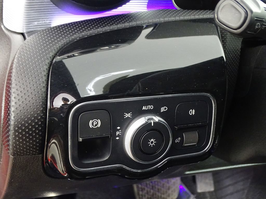 Used 2019 Mercedes-Benz A 220 A 220 w/ Premium Package image 18