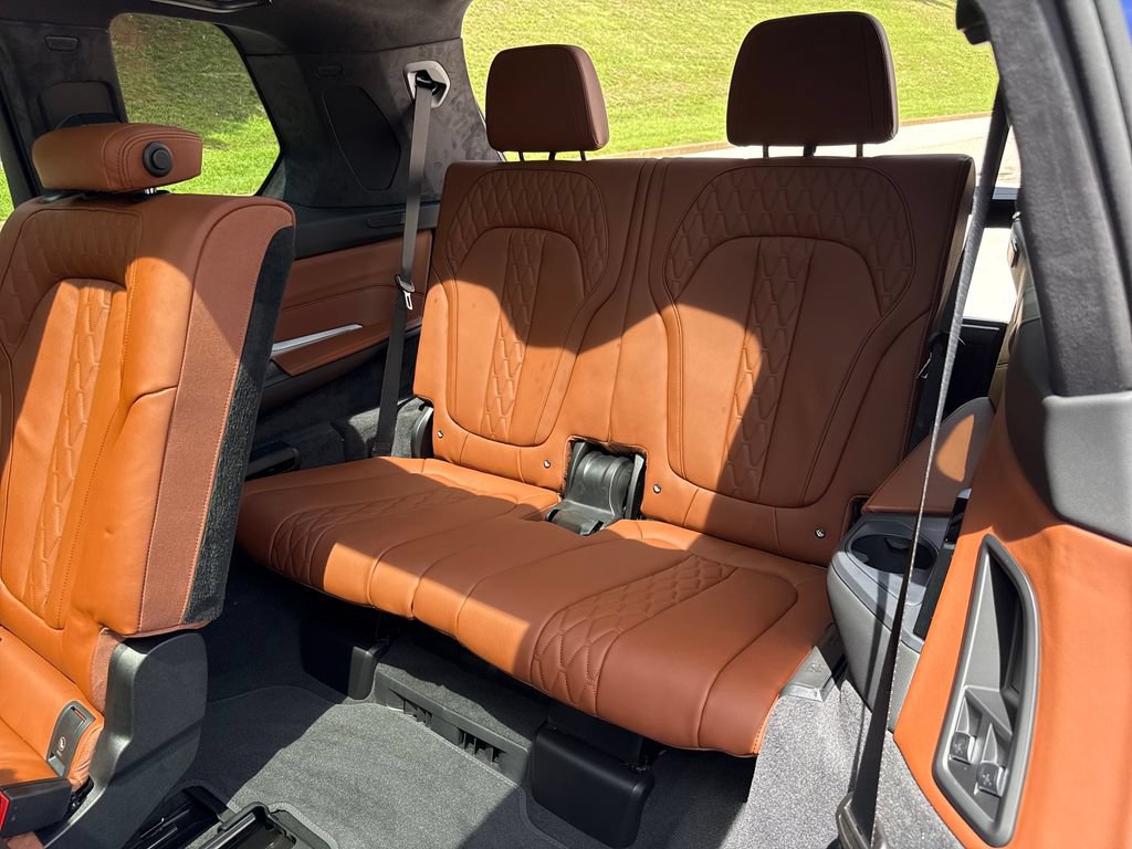 New 2027 BMW X7 M60i AWD/4WD image 24