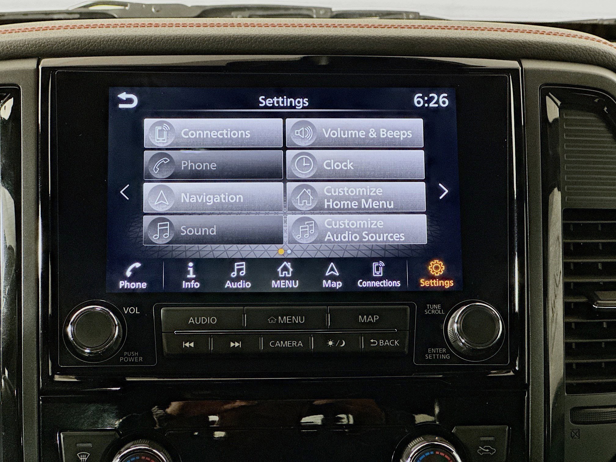 Used 2024 Nissan Titan PRO-4X w/ Pro-4x Convenience Package AWD/4WD image 12