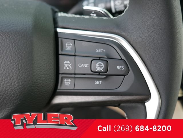 New 2026 Jeep Grand Cherokee Limited w/ Limited Altitude Package AWD/4WD image 27
