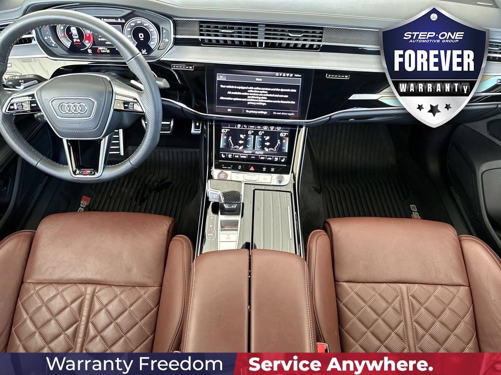 Used 2024 Audi S8 AWD/4WD image 18