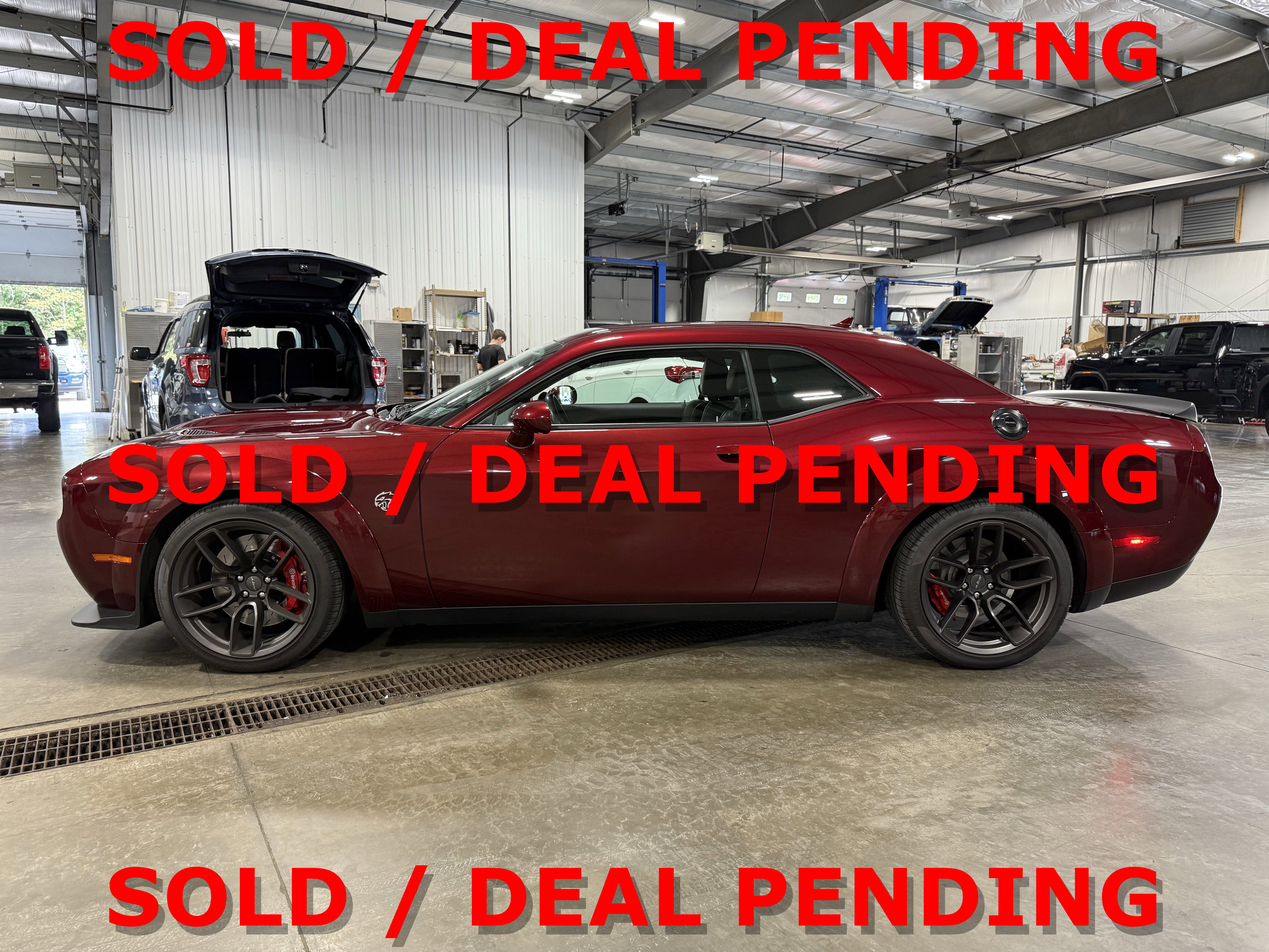 Used 2018 Dodge Challenger SRT Hellcat image 8