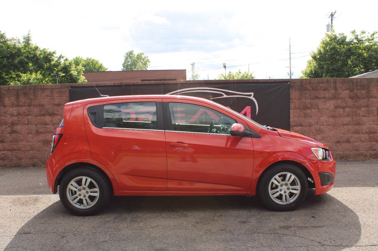 Used 2012 Chevrolet Sonic LT FWD image 5