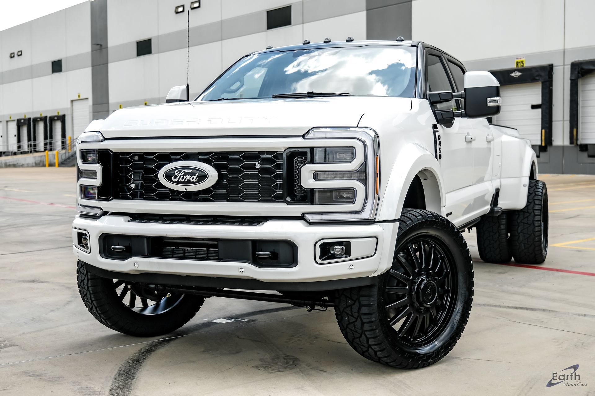 Used 2026 Ford F450 Platinum w/ Platinum Plus Package AWD/4WD image 5