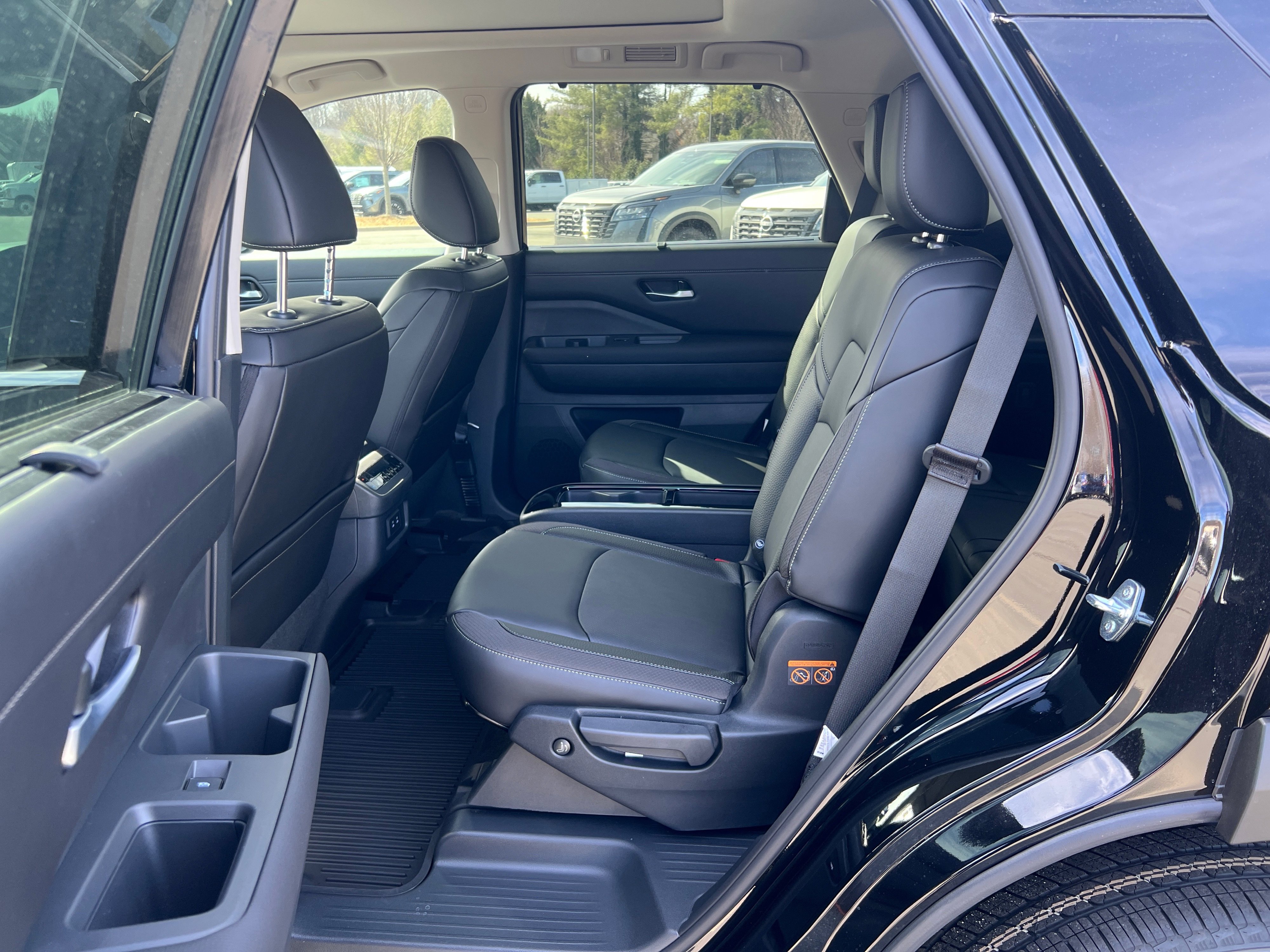 New 2026 Nissan Pathfinder SL image 30