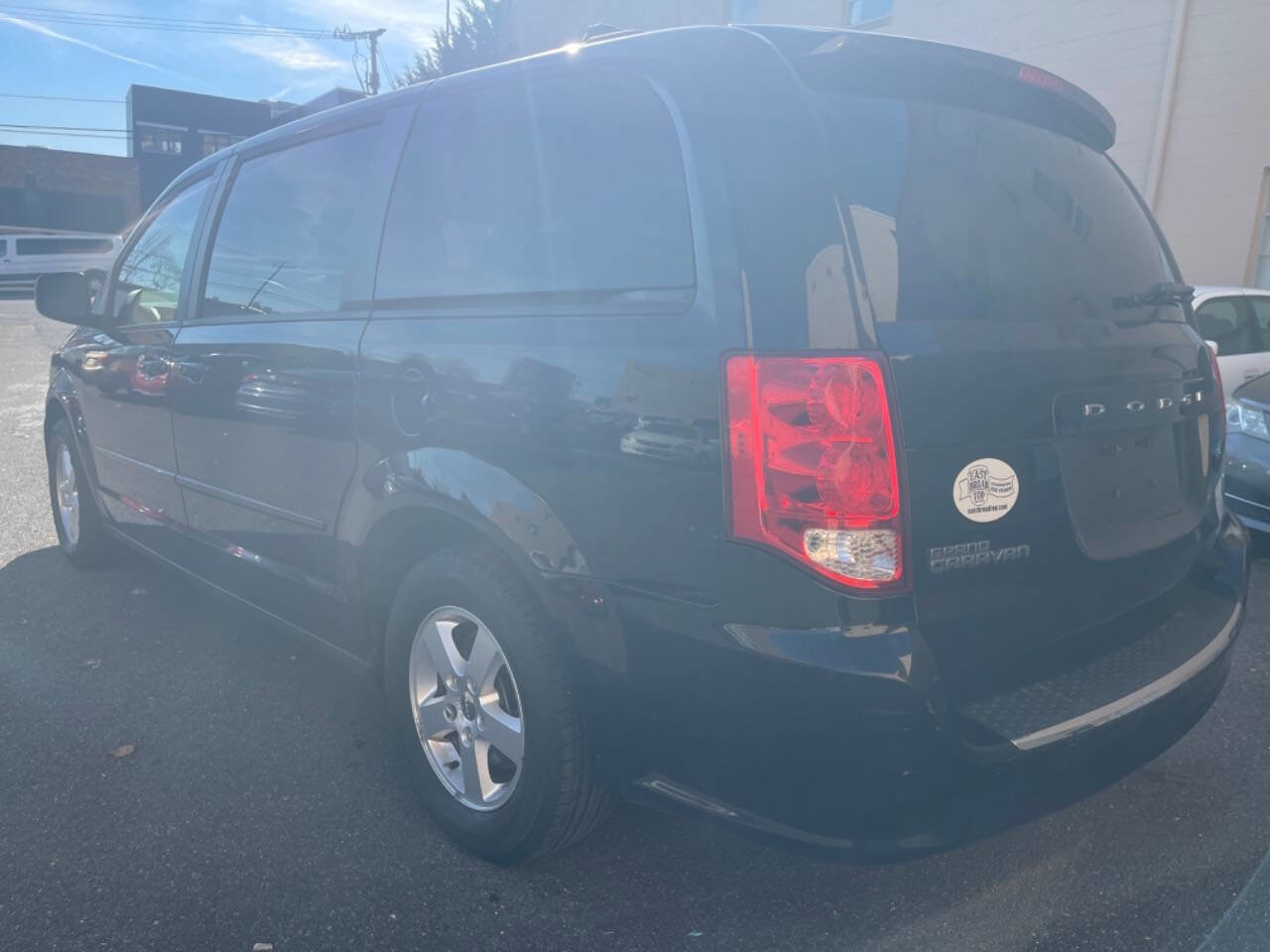 Used 2012 Dodge Grand Caravan SXT image 8