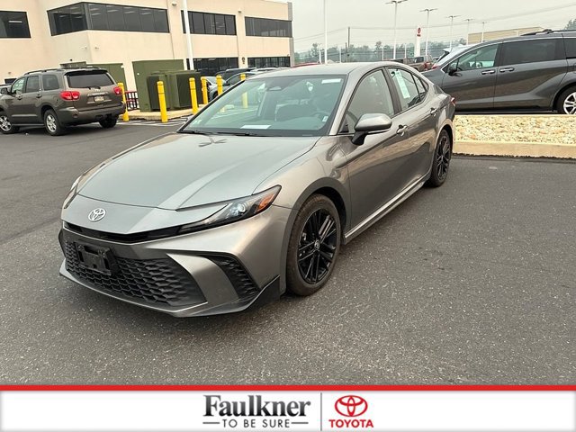 Certified 2025 Toyota Camry SE FWD image 15