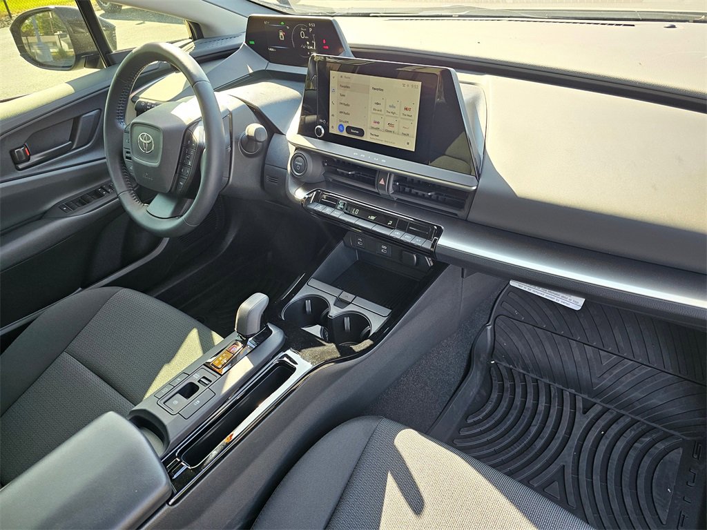 Used 2024 Toyota Prius LE image 69