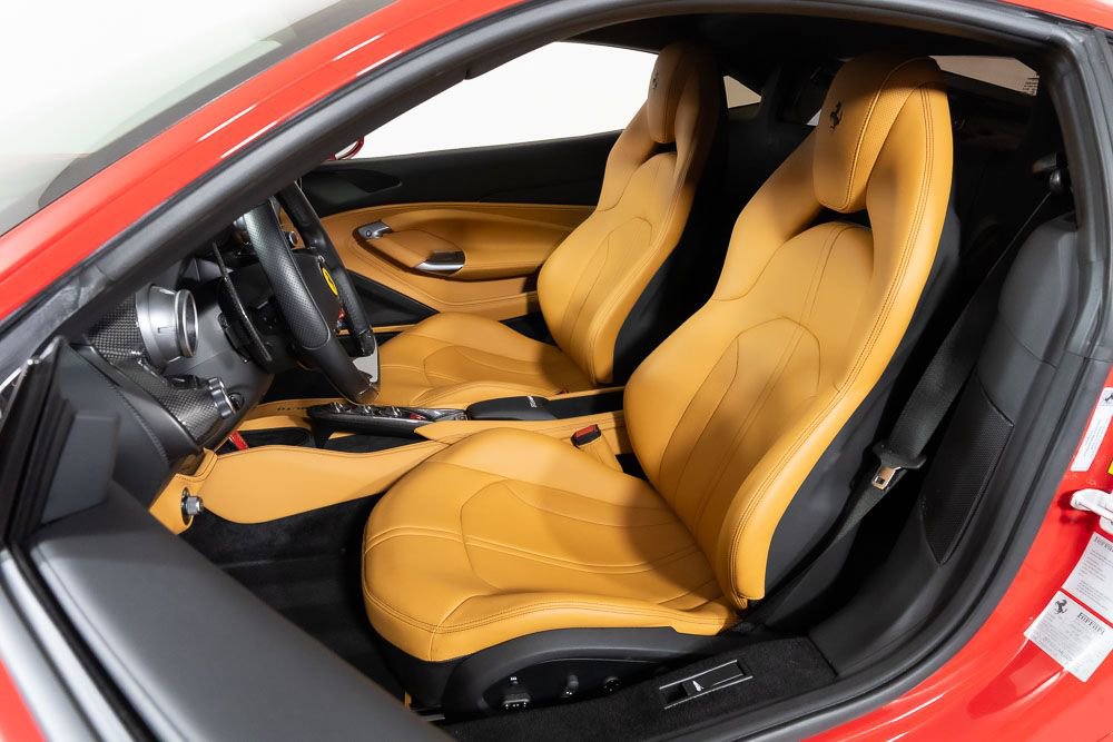 Used 2020 Ferrari F8 Tributo Base image 5