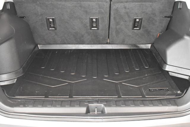 Used 2019 GMC Terrain SLT w/ Infotainment Package II AWD/4WD image 14