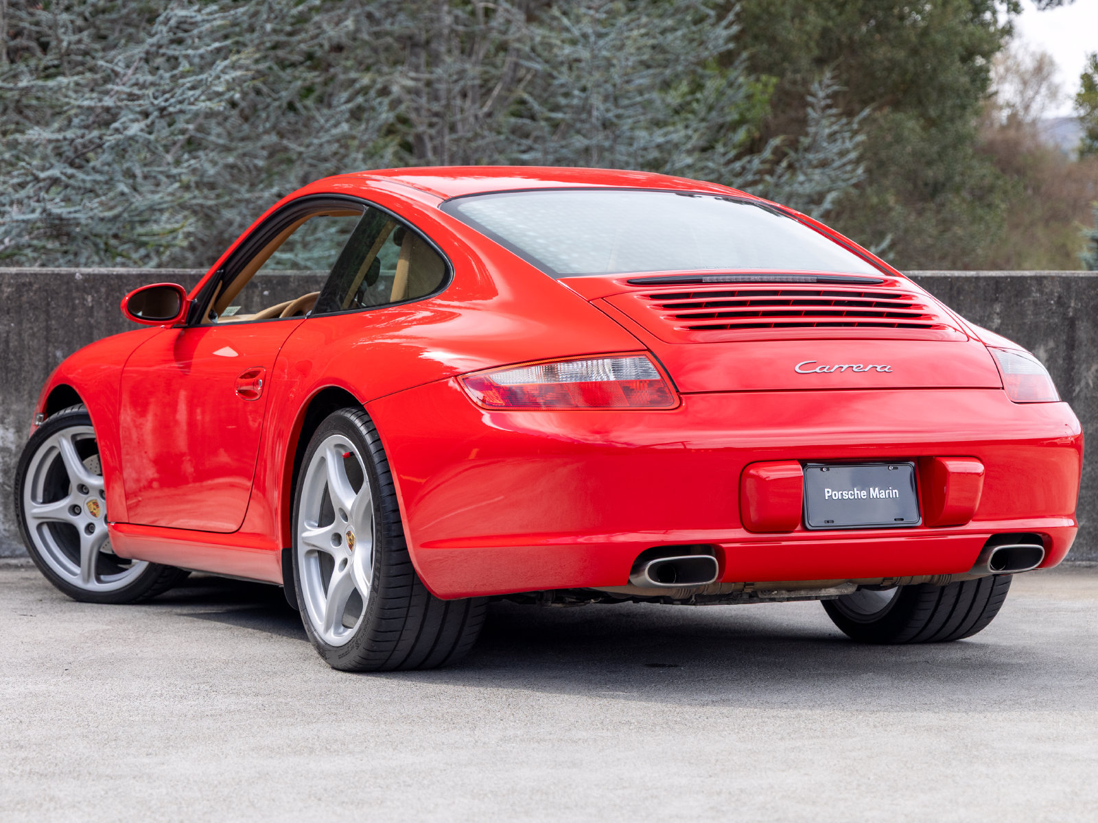 Used 2005 Porsche 911 Carrera RWD image 3