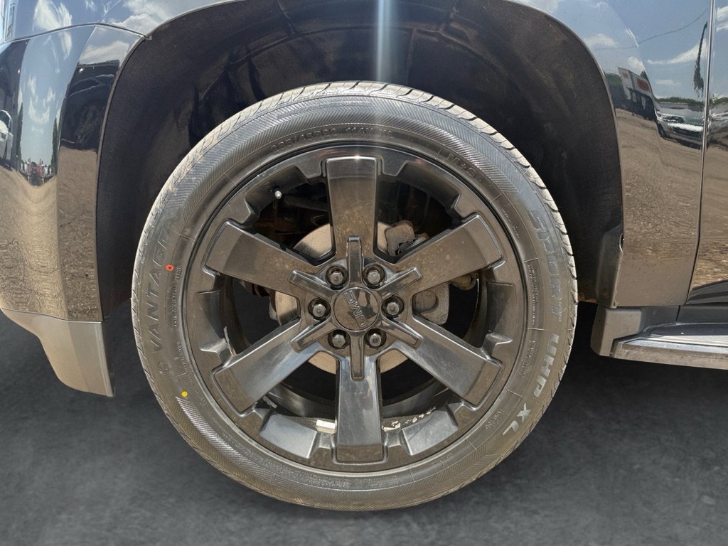 Used 2019 GMC Yukon SLT w/ Graphite Performance Edition AWD/4WD image 46