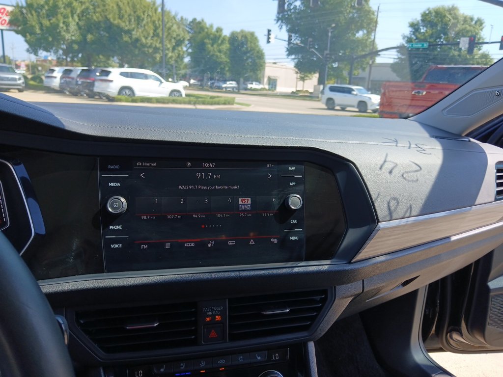 Certified 2024 Volkswagen Jetta SEL FWD image 15