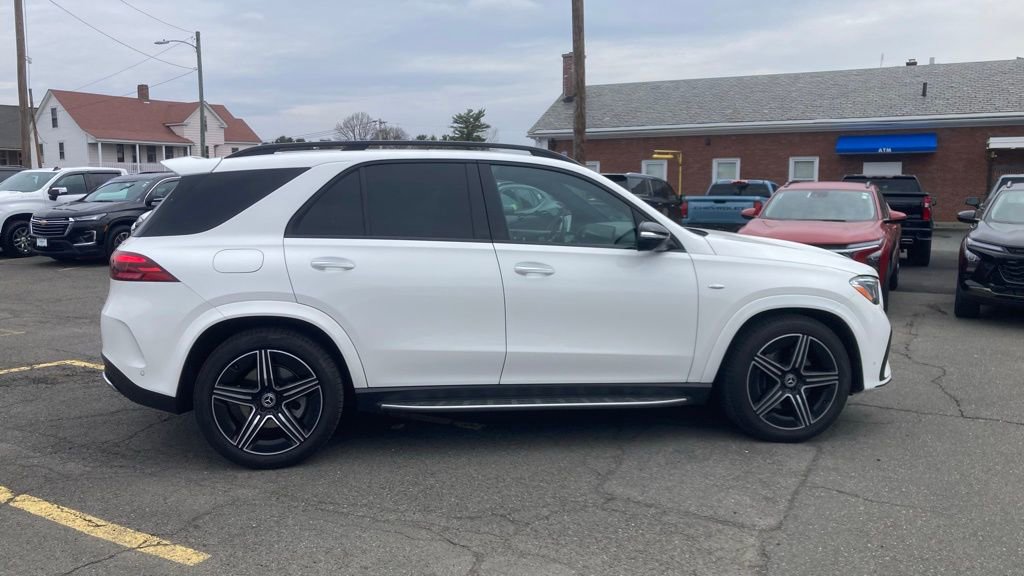 Used 2025 Mercedes-Benz GLE 450e 4MATIC image 8