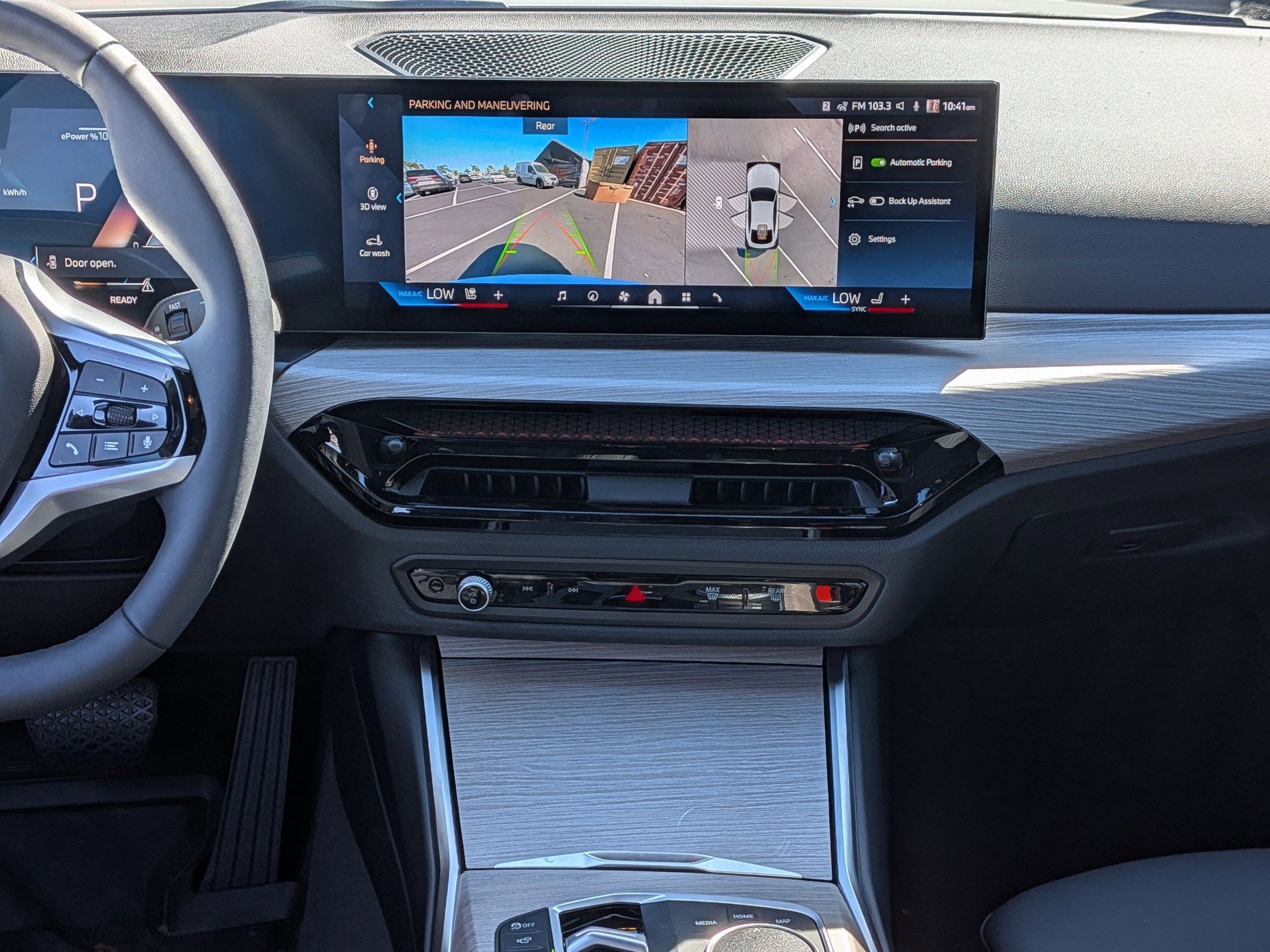 Used 2025 BMW i4 eDrive40 w/ Parking Assistance Package image 28