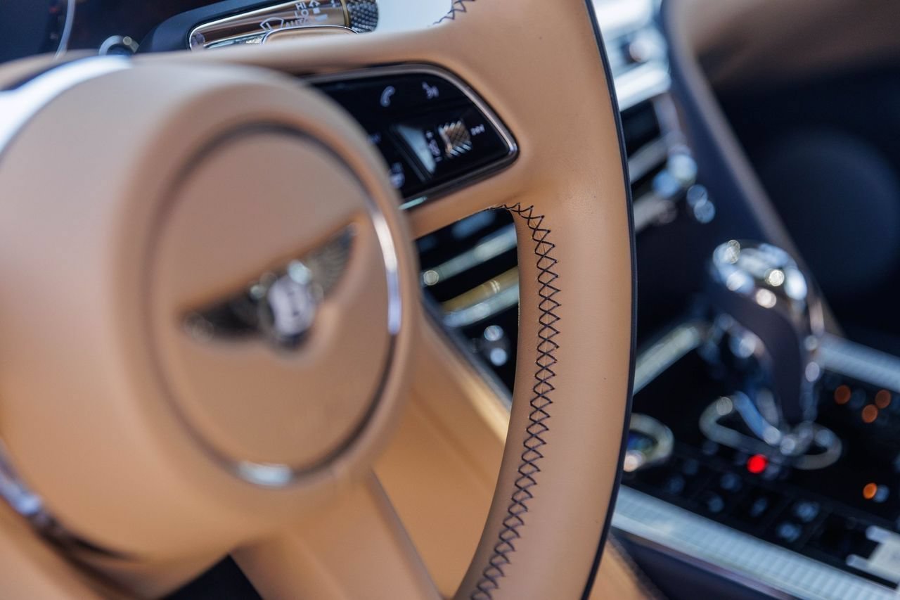 Certified 2023 Bentley Flying Spur W12 AWD/4WD image 31